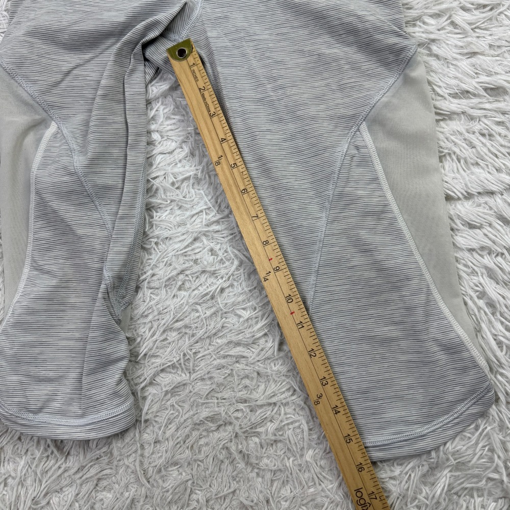 Lululemon Pants Womens‎ 6 Gray Run With The Sun Cropped Leggings Mesh Panels Gym - Picture 8 of 10